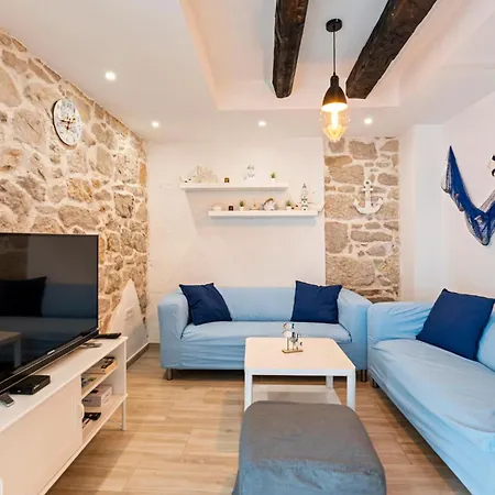 4 Bedroom Stunning In Holiday home *