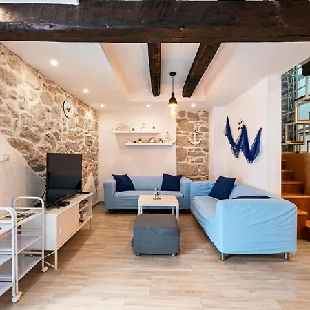 4 Bedroom Stunning In Holiday home