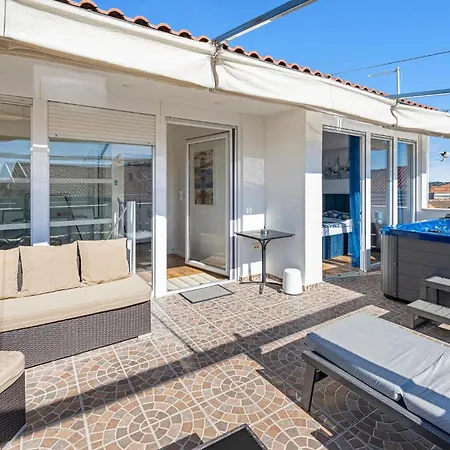 4 Bedroom Stunning In