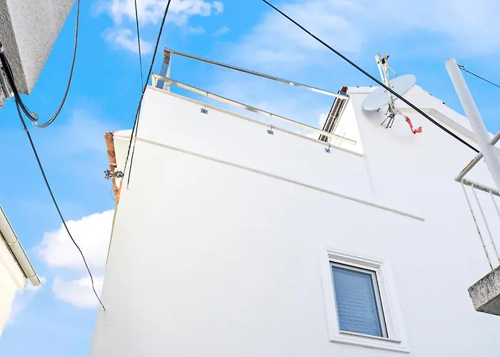 18 With Seaview Сasa de vacaciones *