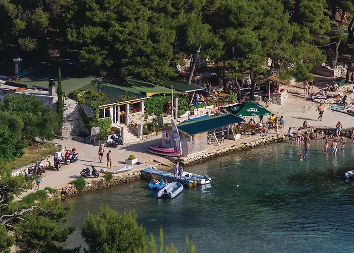 18 With Seaview Murter