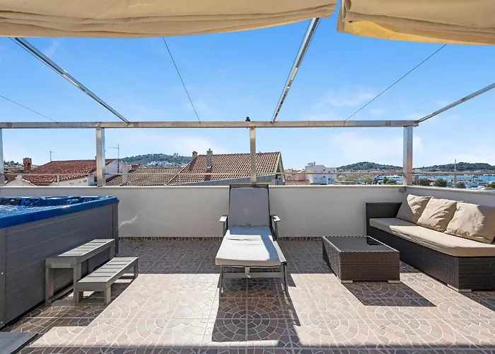 Сasa de vacaciones 18 With Seaview