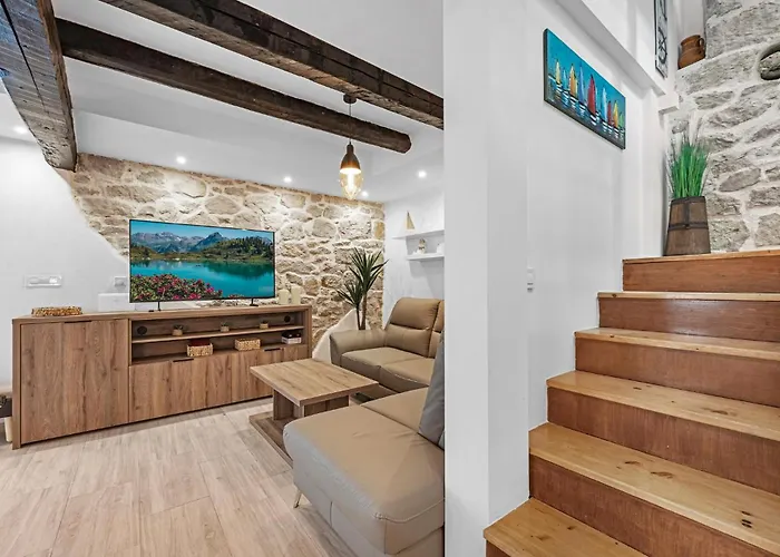 18 With Seaview Сasa de vacaciones *