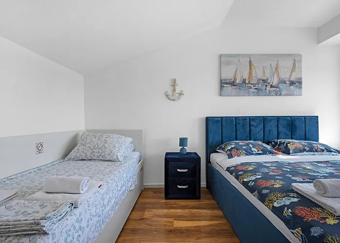 18 With Seaview Сasa de vacaciones *