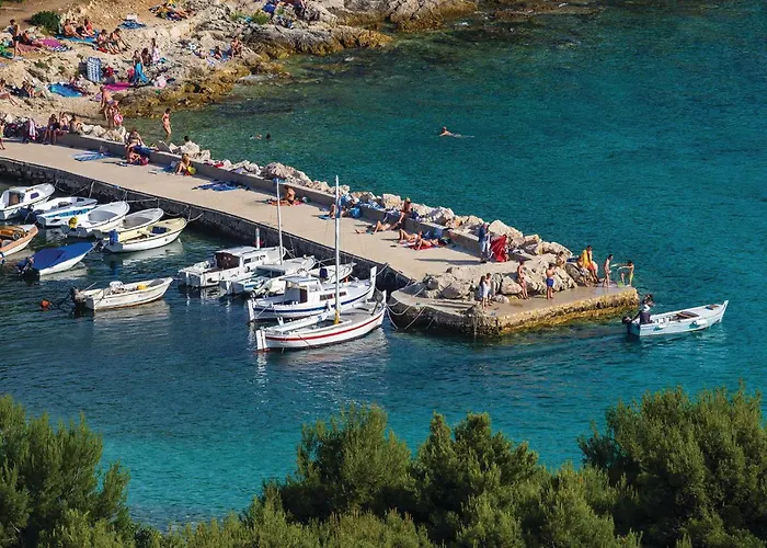 18 With Seaview Murter